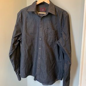 UNTUCKIt casual button down, large